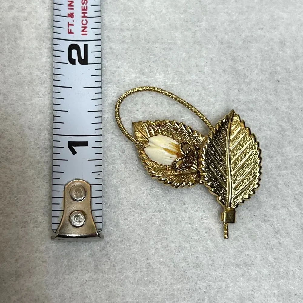 Vintage Gold Lead Flower Brooch Pin